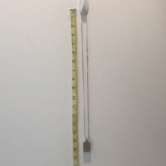 Beautiful Large “Topaz” like stone 16” silver chain. - Picture 6 of 8